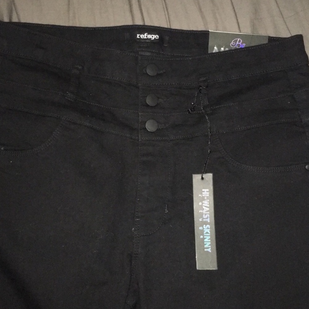 Black Skinny Jeans *NO TAGS*
